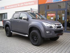 D-MAX Premium mit "Black Rhino" Fahrwerk und 265/70R17 in matt grau foliert